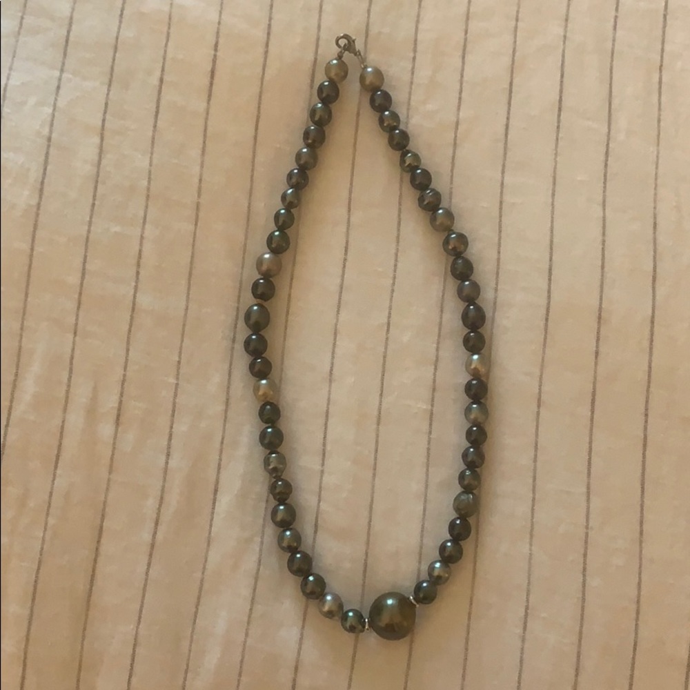 Tahitian Black Pearl Necklace and bracelet